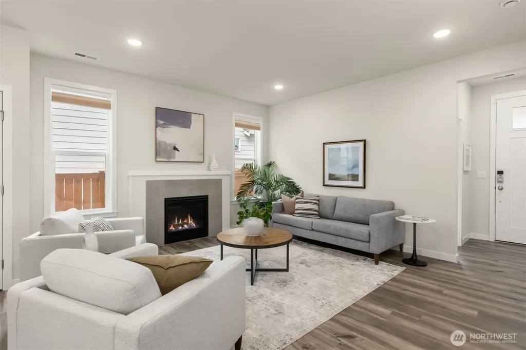 1785 Ashby Avenue NW Poulsbo WA 98370
