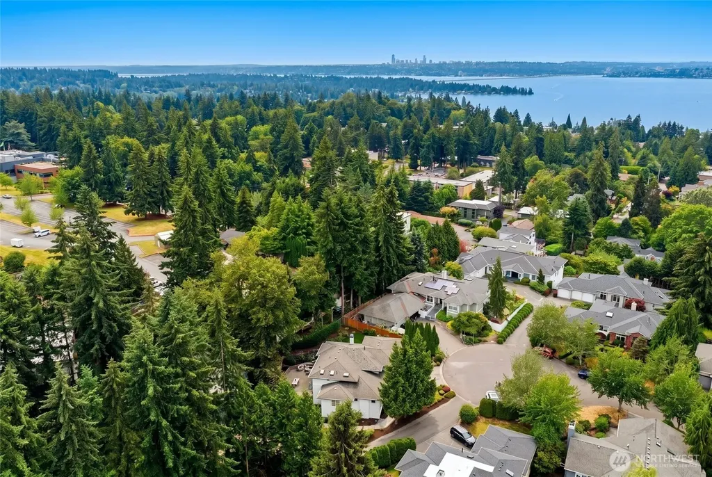 5906 111th Place NE Kirkland WA 98033