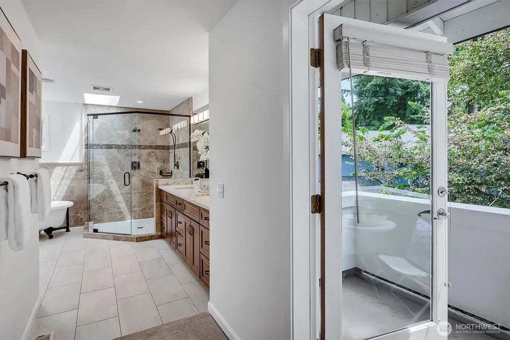 5906 111th Place NE Kirkland WA 98033