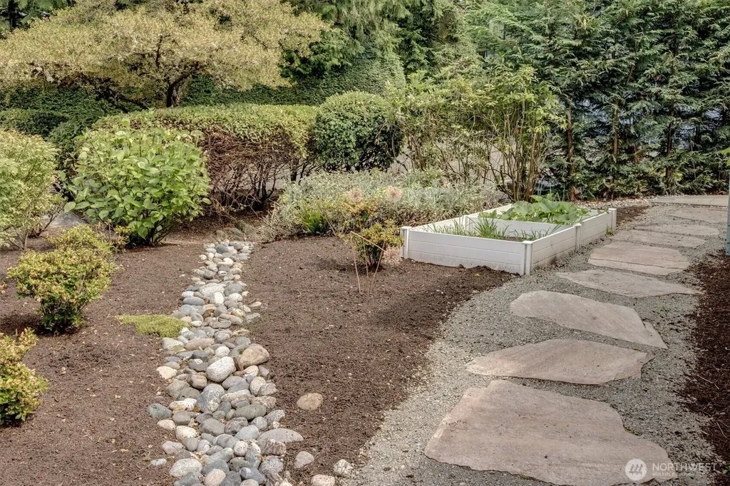 5906 111th Place NE Kirkland WA 98033