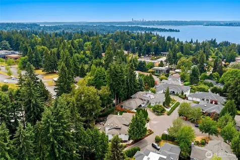 5906 111th Place NE Kirkland WA 98033