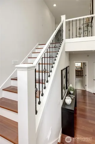 5906 111th Place NE Kirkland WA 98033