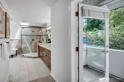 5906 111th Place NE Kirkland WA 98033