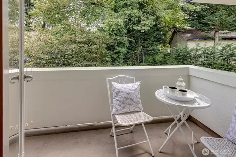 5906 111th Place NE Kirkland WA 98033