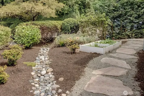 5906 111th Place NE Kirkland WA 98033
