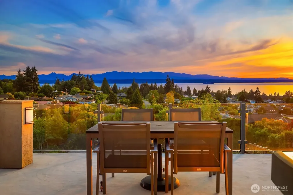 227 Highland Drive Edmonds WA 98020