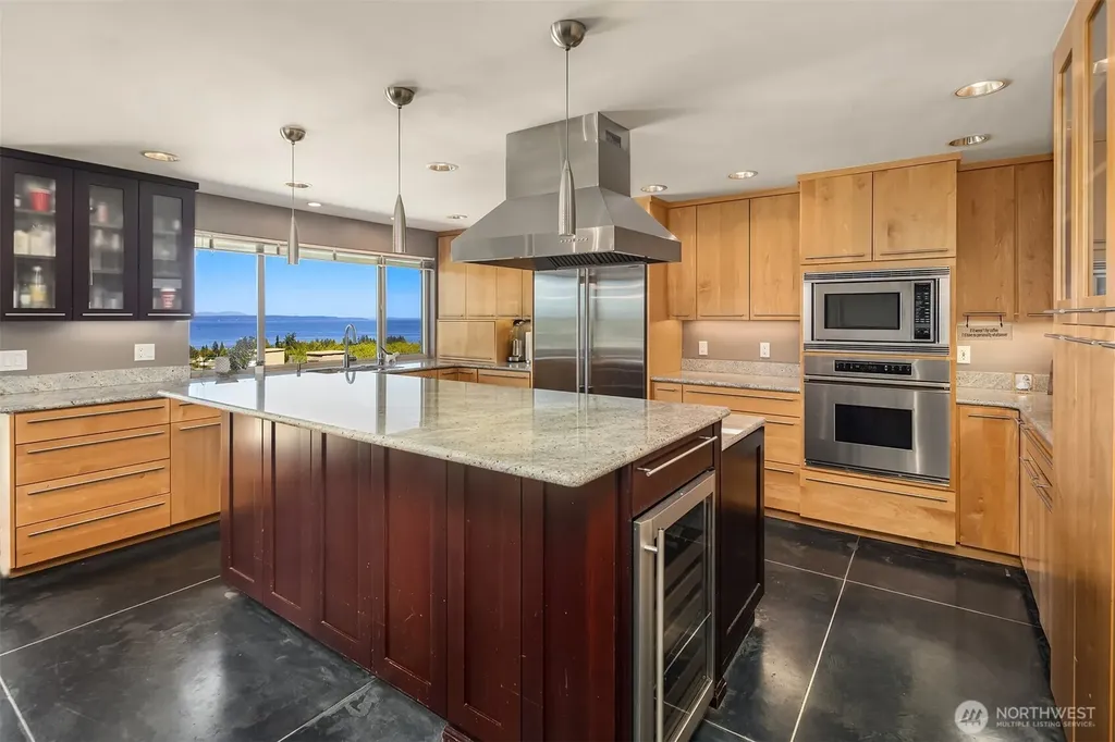 227 Highland Drive Edmonds WA 98020