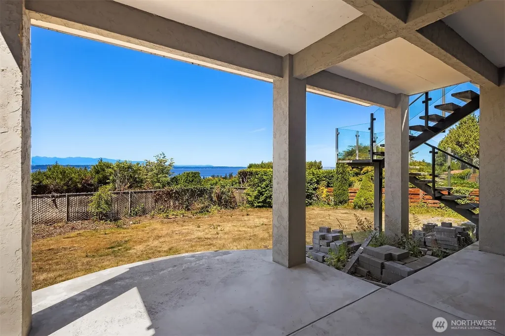 227 Highland Drive Edmonds WA 98020