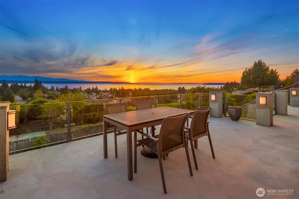 227 Highland Drive Edmonds WA 98020