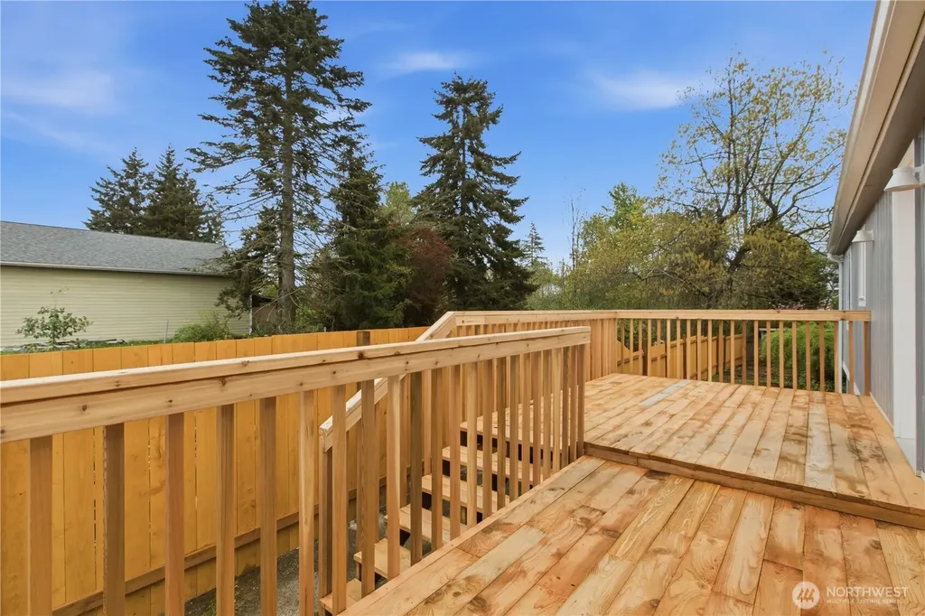 400 22 Avenue Court Milton WA 98354