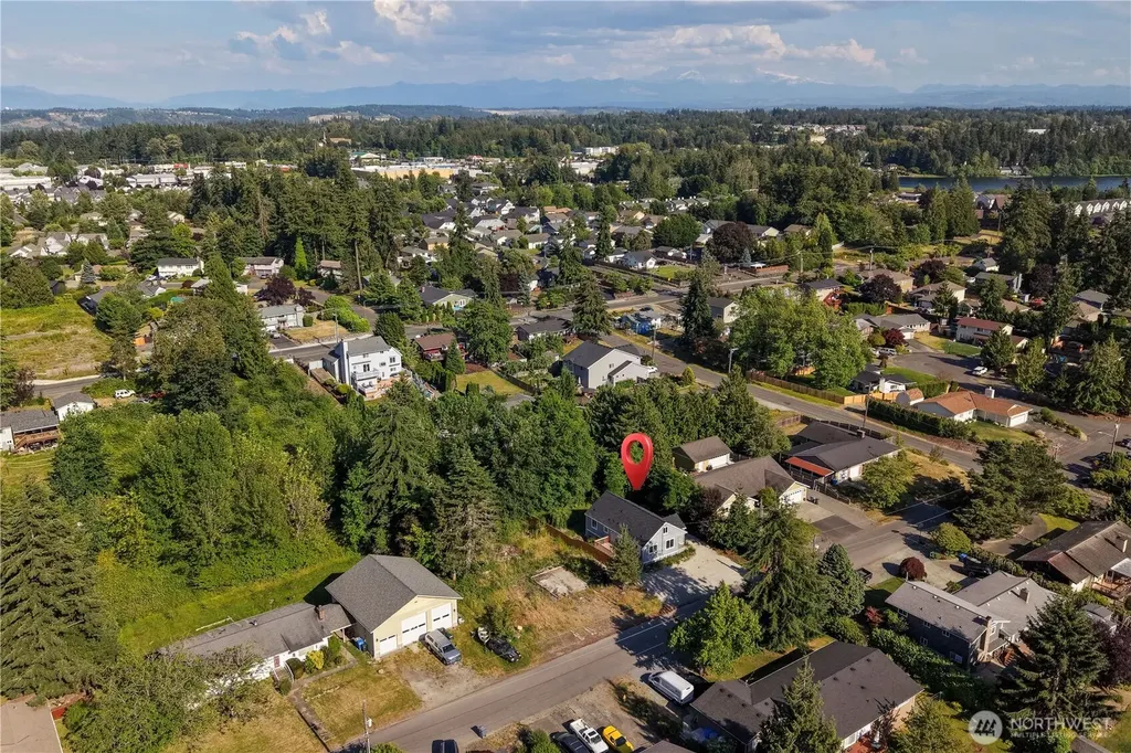 400 22 Avenue Court Milton WA 98354