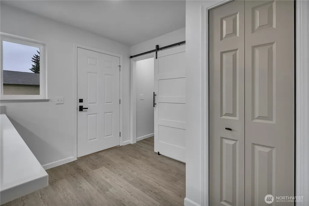 400 22 Avenue Court Milton WA 98354