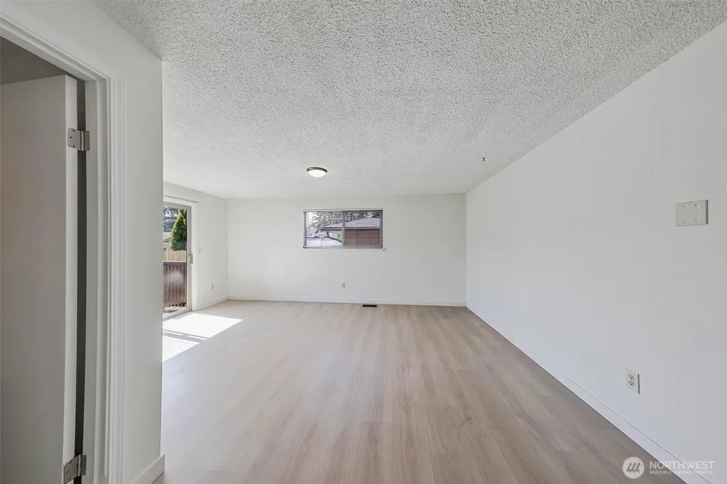 17109 20th Avenue E Spanaway WA 98387