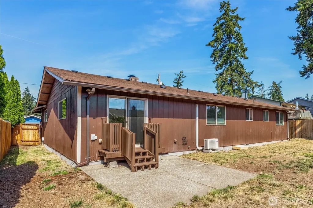 17109 20th Avenue E Spanaway WA 98387