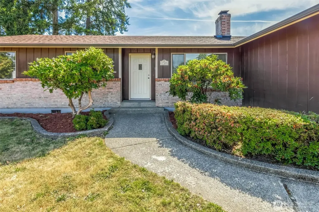 17109 20th Avenue E Spanaway WA 98387