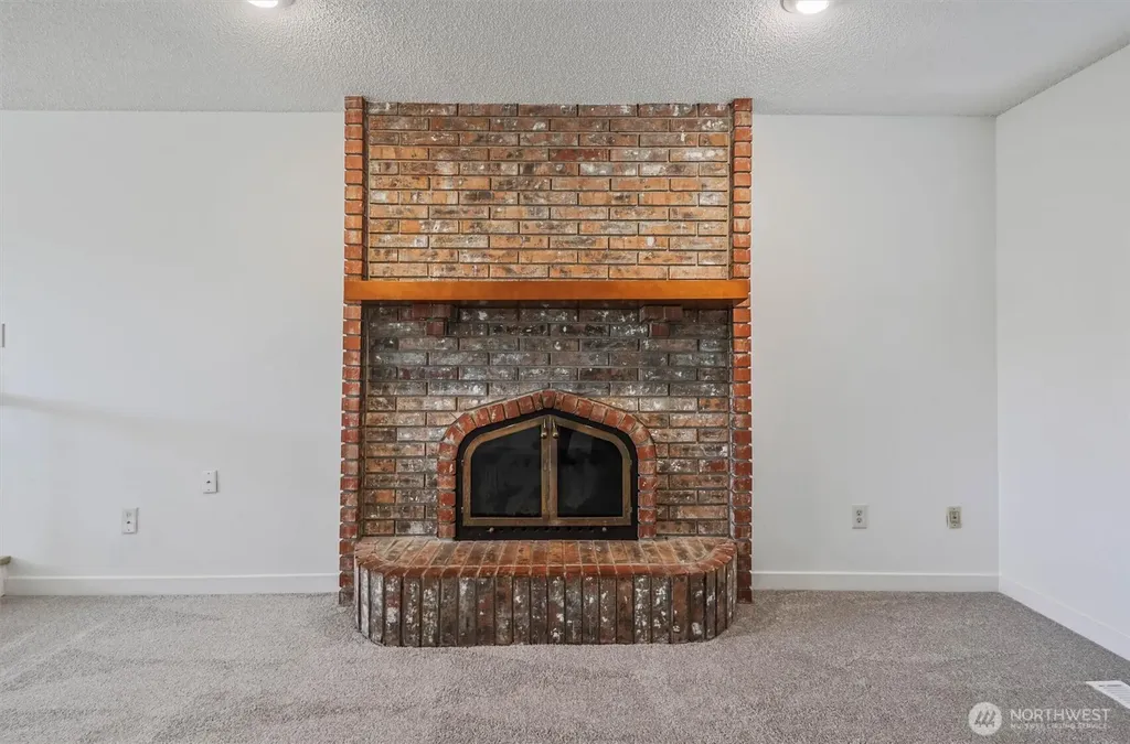 17109 20th Avenue E Spanaway WA 98387