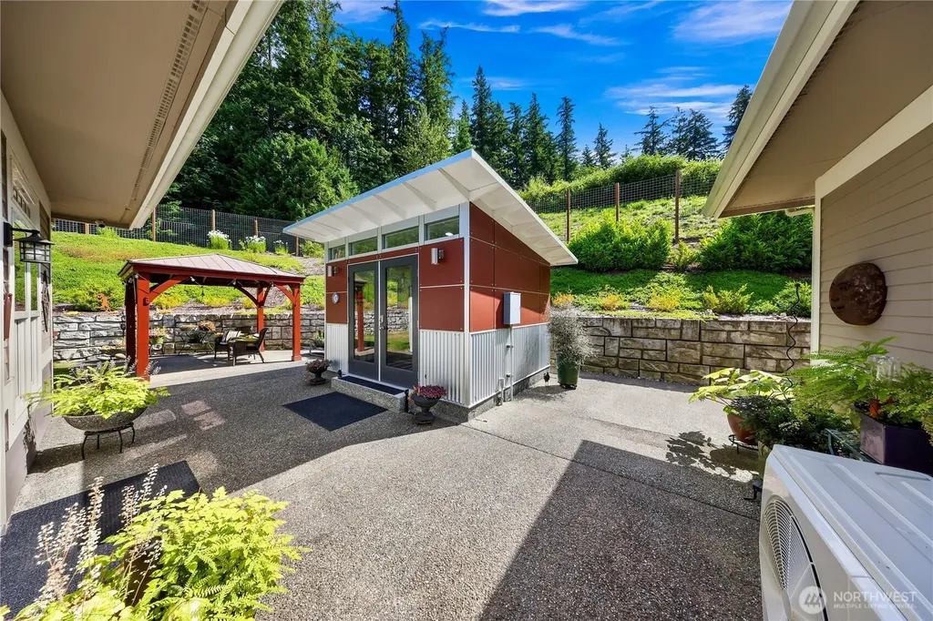 1560 Rocky Road Bellingham WA 98226