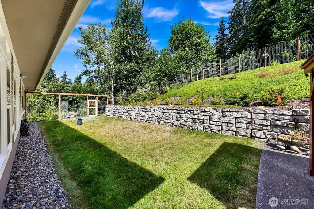 1560 Rocky Road Bellingham WA 98226