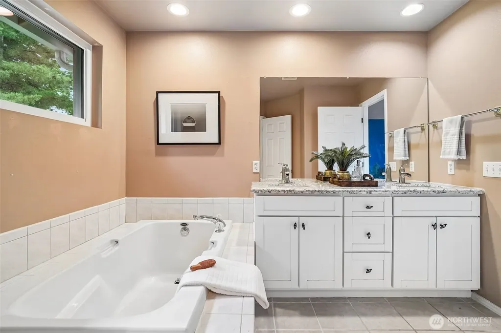 3433 S 280th Street Auburn WA 98001