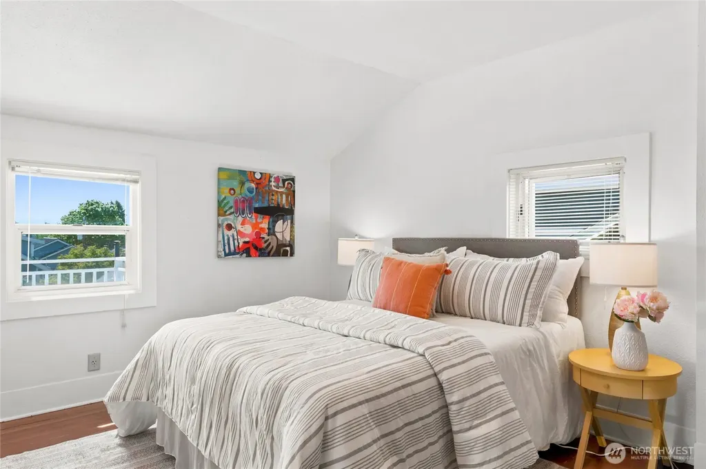 3015 Walnut Avenue SW Seattle WA 98116