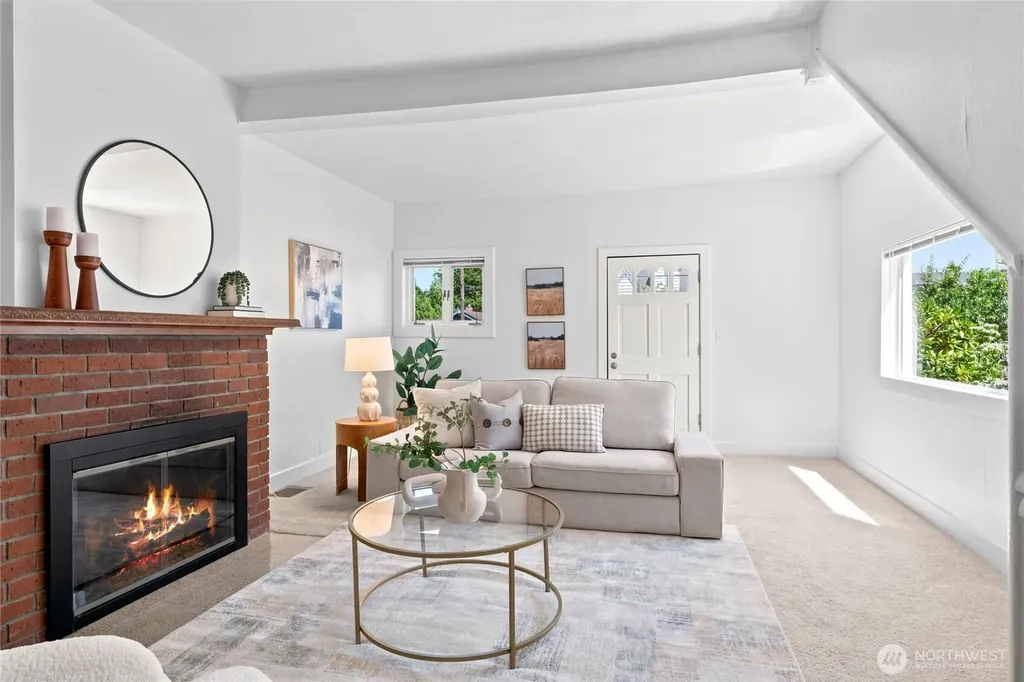 3015 Walnut Avenue SW Seattle WA 98116
