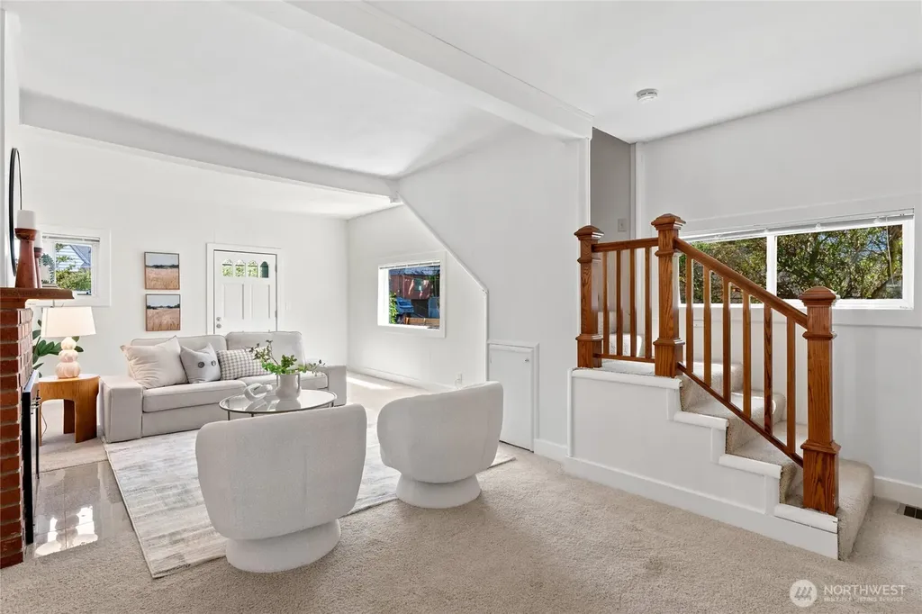 3015 Walnut Avenue SW Seattle WA 98116