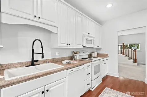 3015 Walnut Avenue SW Seattle WA 98116