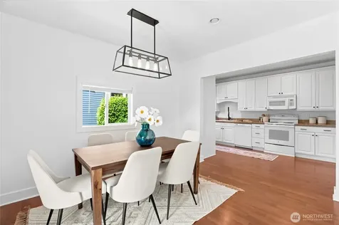 3015 Walnut Avenue SW Seattle WA 98116