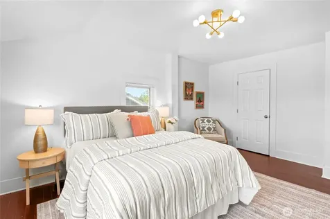 3015 Walnut Avenue SW Seattle WA 98116