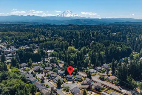13511 110th Avenue Ct E Puyallup WA 98374
