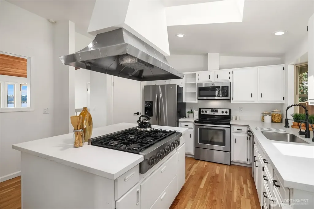 10922 80th Place NE Kirkland WA 98034