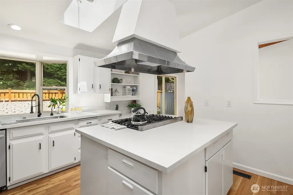 10922 80th Place NE Kirkland WA 98034