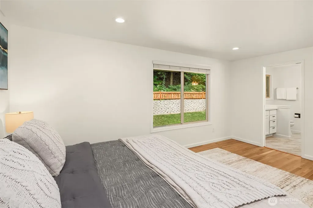 10922 80th Place NE Kirkland WA 98034