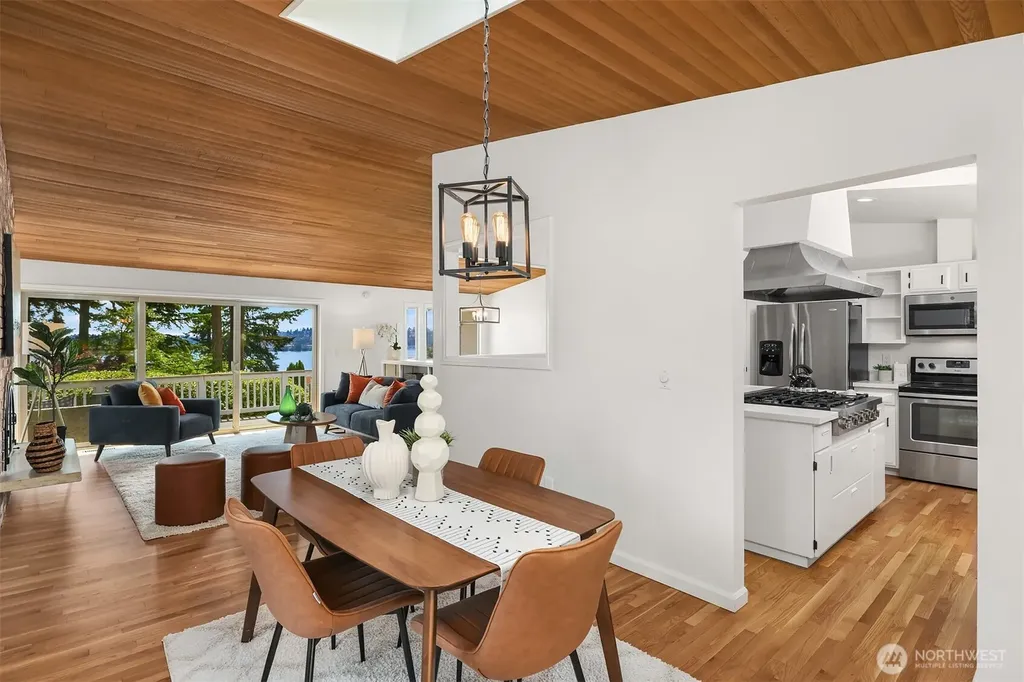 10922 80th Place NE Kirkland WA 98034