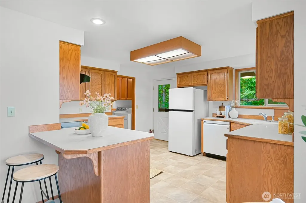 5028 Aldrich Road Bellingham WA 98226