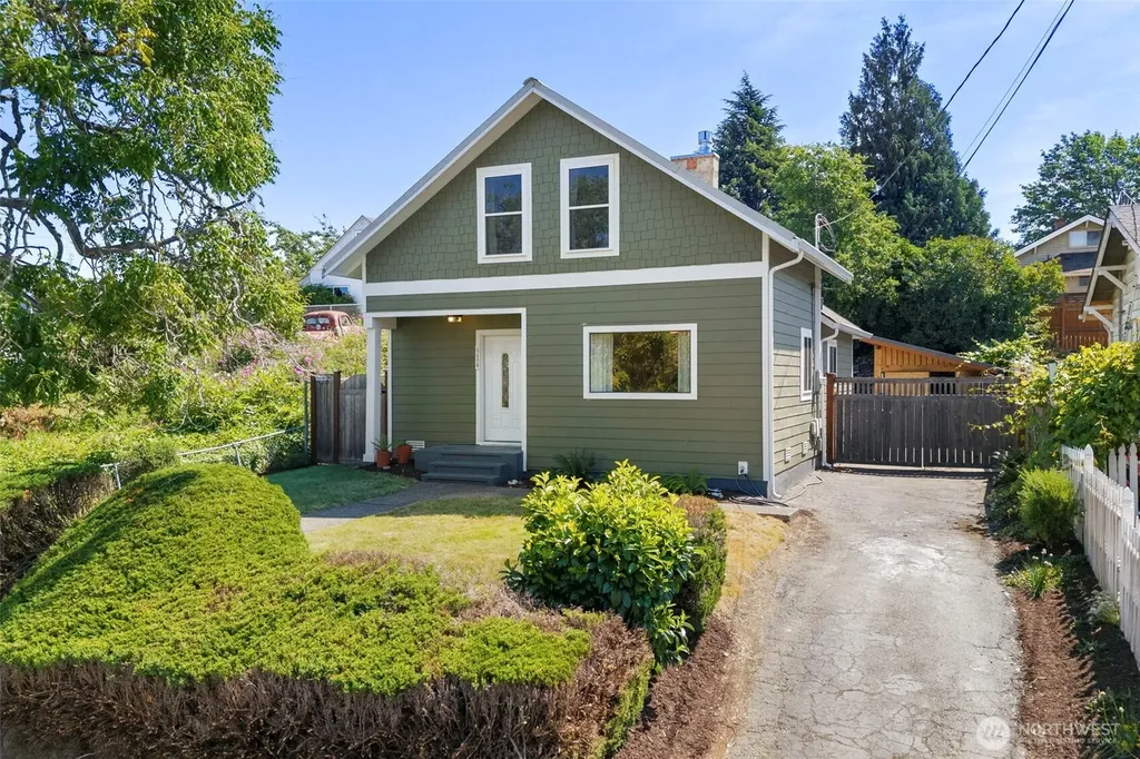 914 Mckenzie Avenue Bremerton WA 98337