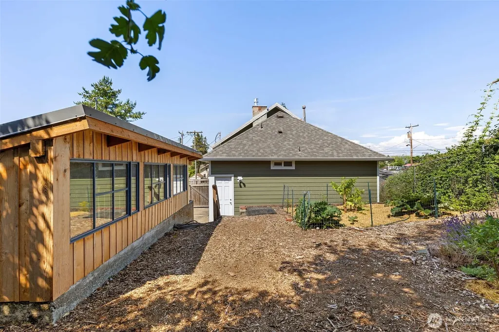 914 Mckenzie Avenue Bremerton WA 98337