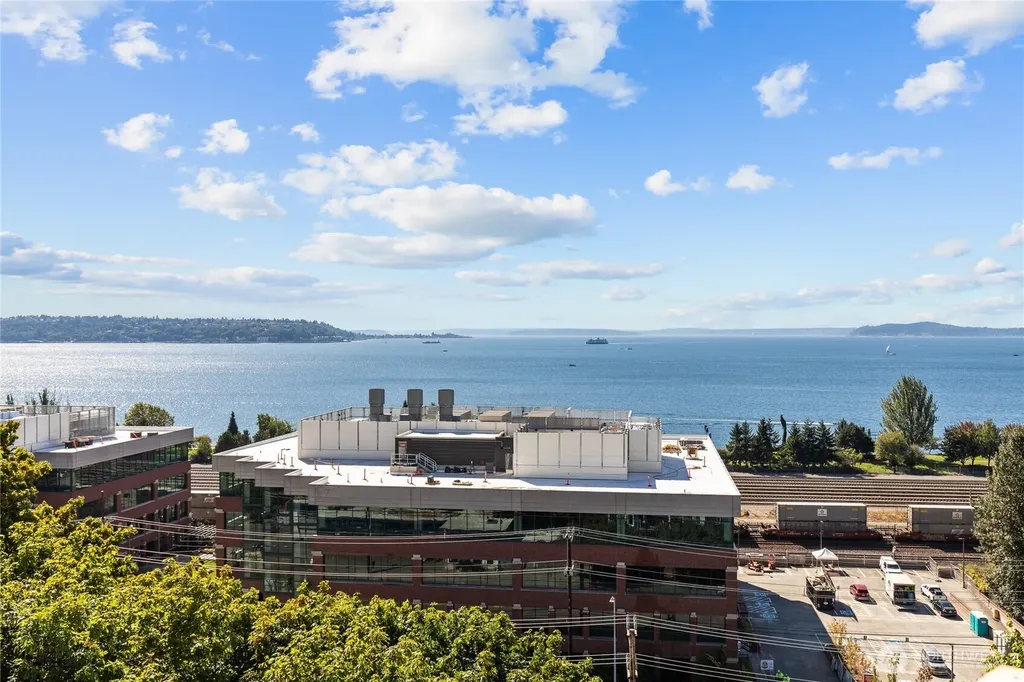 521 5th Avenue Seattle WA 98119