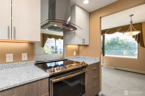 521 5th Avenue Seattle WA 98119