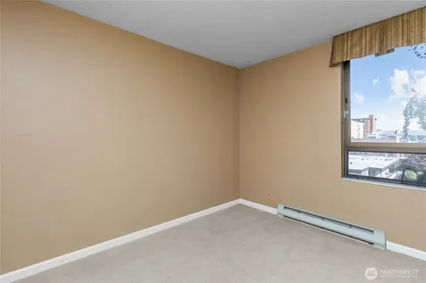 521 5th Avenue Seattle WA 98119