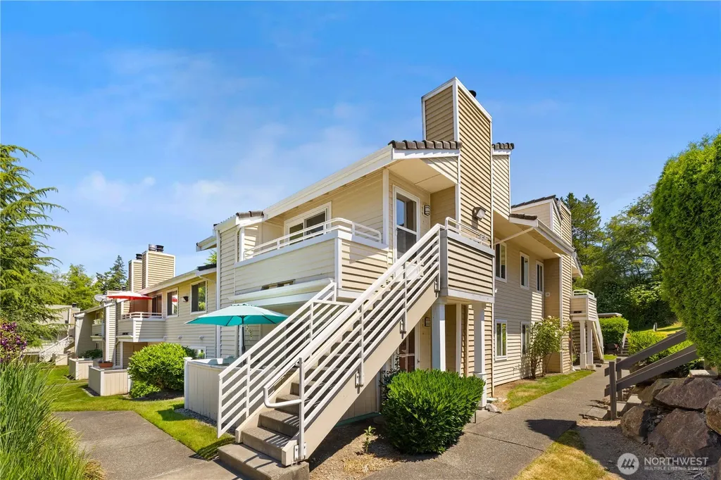21303 52nd Avenue W Mountlake Terrace WA 98043