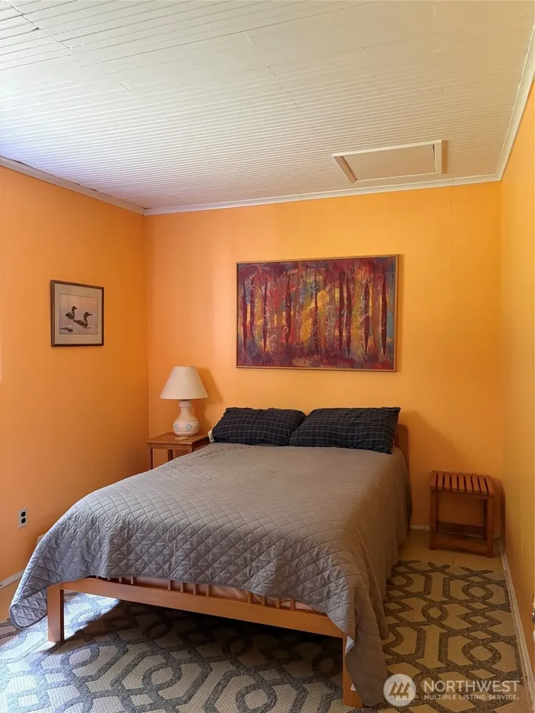 478 South Shore Road Quinault WA 98575