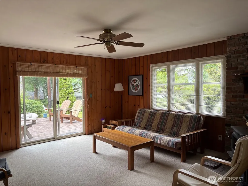 478 South Shore Road Quinault WA 98575