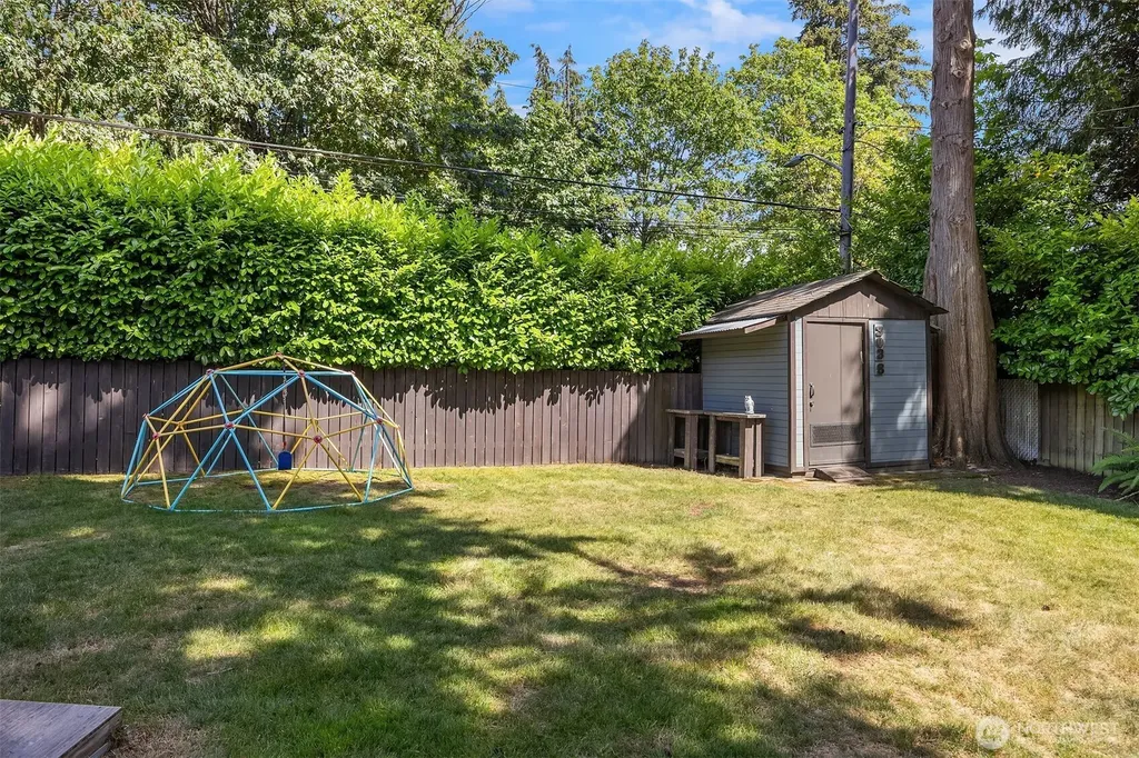303 NW 117th Street Seattle WA 98177