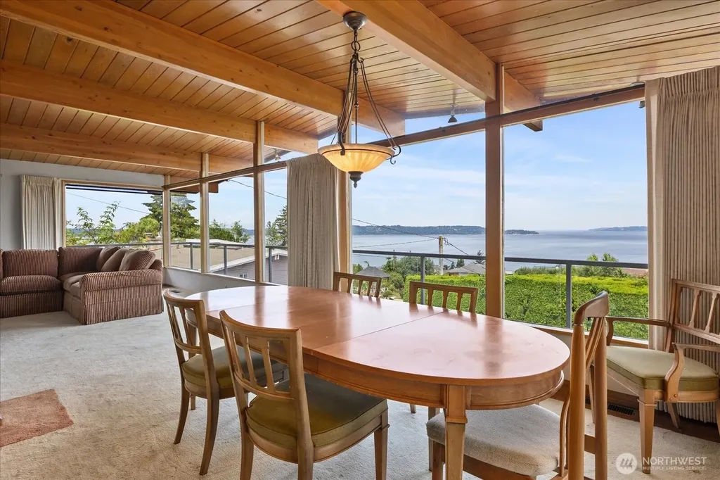29852 Marine View Drive SW Federal Way WA 98023