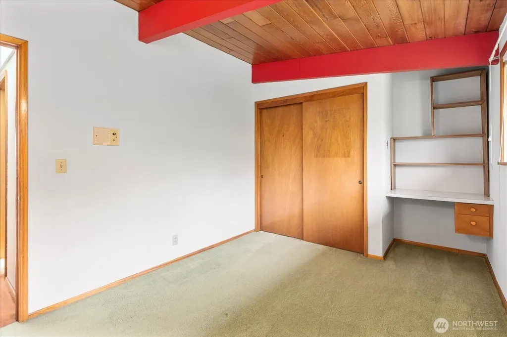 29852 Marine View Drive SW Federal Way WA 98023