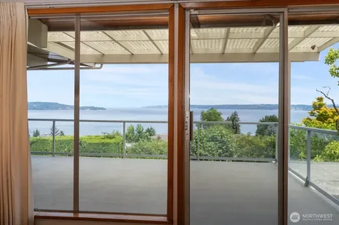 29852 Marine View Drive SW Federal Way WA 98023