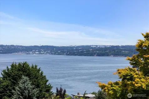 29852 Marine View Drive SW Federal Way WA 98023