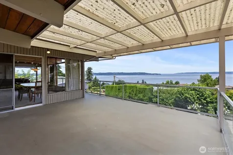29852 Marine View Drive SW Federal Way WA 98023