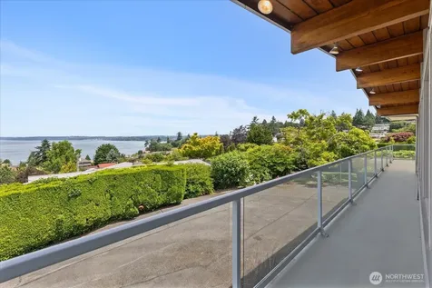 29852 Marine View Drive SW Federal Way WA 98023